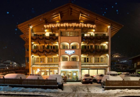 Отель Albergo Pareda, Канацеи